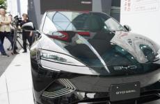 比亞迪EV轎車“海豹”在日本上市 單次充電續航里程高于575公里
